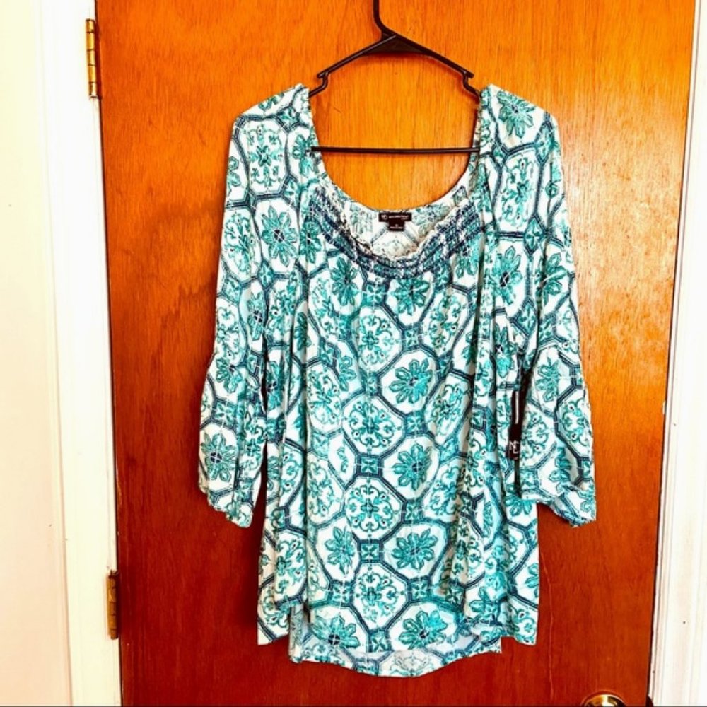 New Directions Curvy 1X Green Blue White Blouse NWT